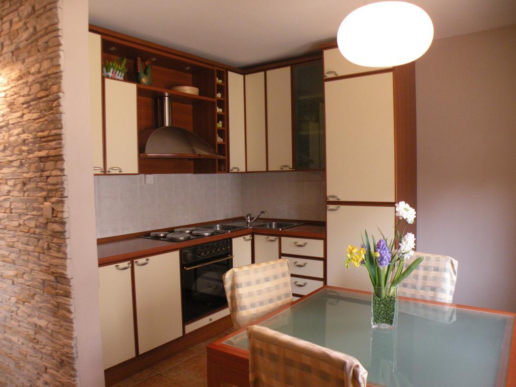 Sunset Apartment With A Private Yard At Medulin Riviera Rom bilde